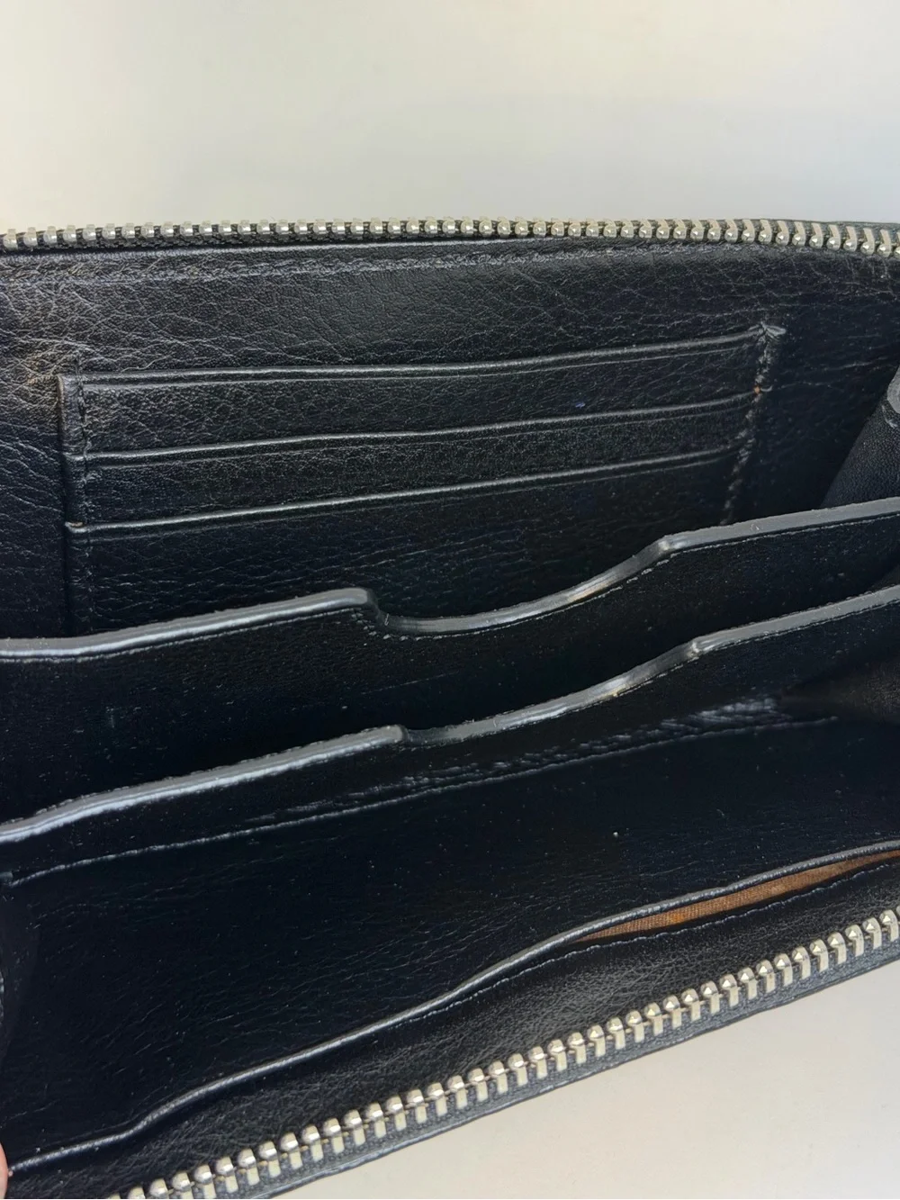 Brighton Vera Neumann wristlet wallet Gold, navey and off white